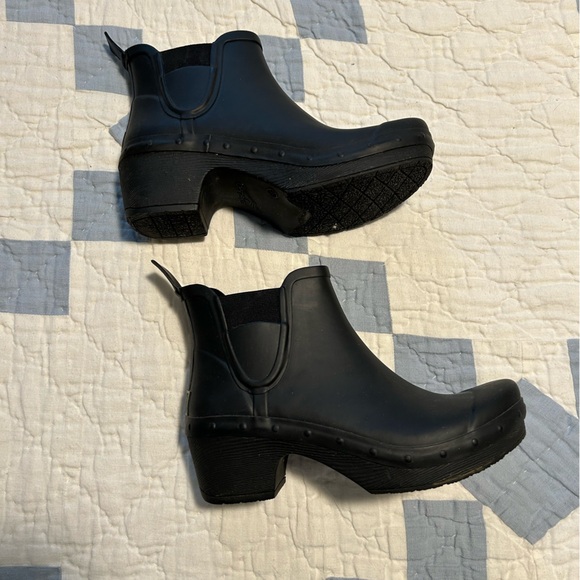 Dansko Rosa Rubber Rain Boots - Picture 1 of 5